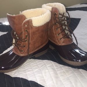 Yoki Duck Boots!